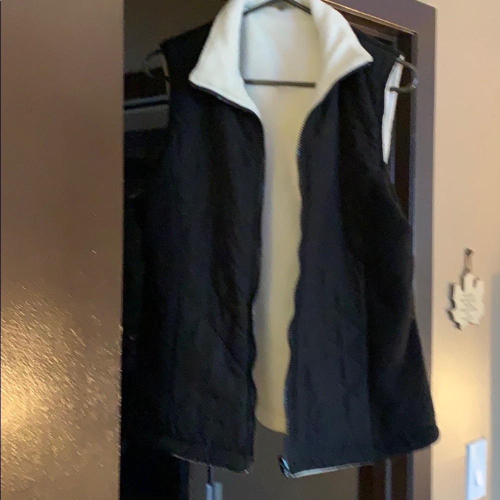 Reversible vest